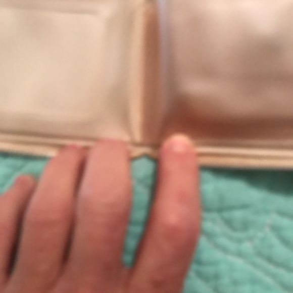 Snoopy Butterfly Collection Wallet - Picture 3 of 8